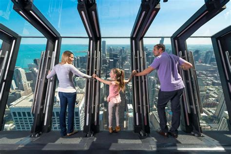 360 Chicago or Skydeck Chicago - which is better?