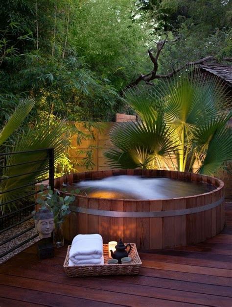 Outdoor Jacuzzi – Telegraph