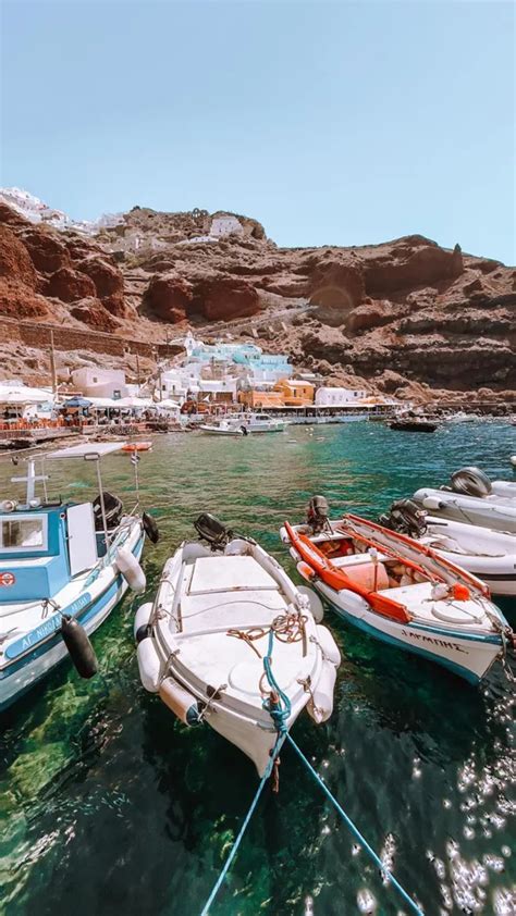 Explorer Ammoudi Bay un port charmant au pied d Oia à Santorin Âme