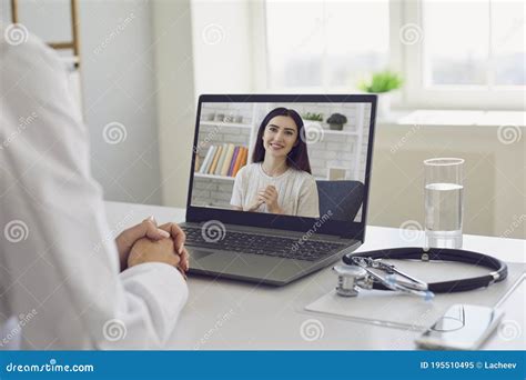 Online Doctor Services Online Medical Consultation Concept Doctor