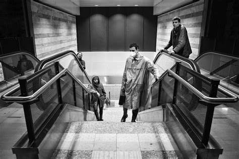 Metro Crowd Artisti Sentireascoltare