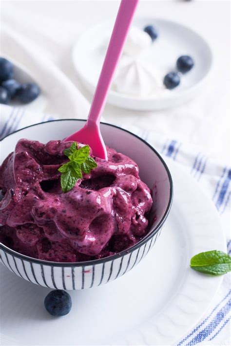 Blaubeer Frozen Yoghurt in 5 Minuten fertig und super köstlich Rezept