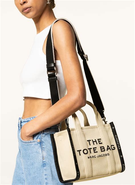 Unterhose Zuweisung Jetzt Marc Jacobs Traveler Tote Bag Beige Es Ist