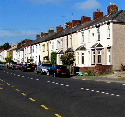 Row Of Houses Allt Yr Yn View Newport Jaggery Cc By Sa 2 0