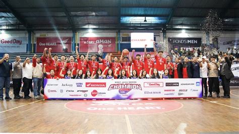 MANTAP SMK BPK Penabur Cirebon Kembali Kawinkan Gelar Juara Honda DBL