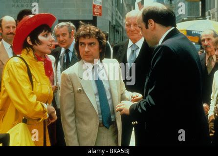 JOHN GIELGUD DUDLEY MOORE LIZA MINNELLI ARTHUR 1981 Stock Photo Alamy