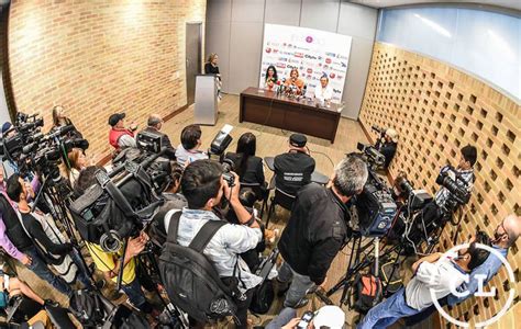 RUEDA DE PRENSA IFLS EICI 2016 BOGOTÁ AGATHA RUIZ DE LA PRADA