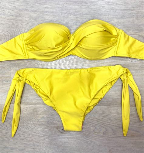 Olivia Bikini Fascia Ferretto E Slip Fiocchi Il Baco Da Seta