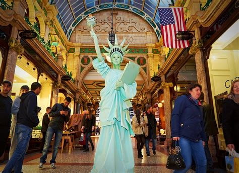 Book Statue Of Liberty Living Statue Gravity Live Productions