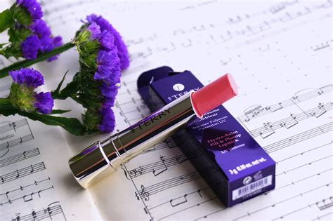 Beauty Unearthly By Terry Hyaluronic Sheer Nude Hydra Balm Nude Pulp Perfect Lip Liner