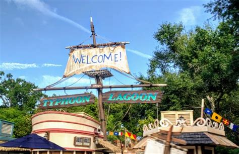 Typhoon Lagoon Rides You Don't Want to Miss | Disney Water Park Tips