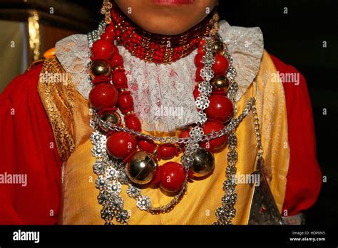 Traditional khasi dress hi-res stock photography and images - Alamy