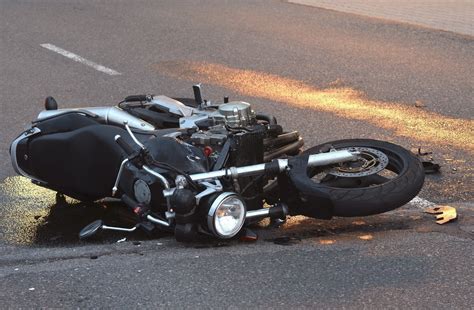 Mort d un motard de 33 ans après une perte de contrôle près du Havre