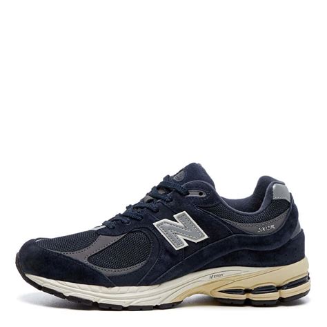 Download New Balance Pictures | Wallpapers.com