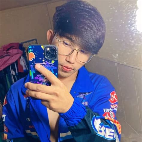 Panha Wattana Panhawattana92 • Threads Say More