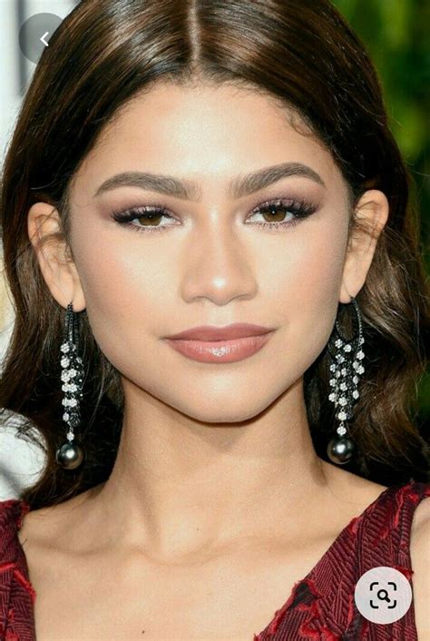 Pin By Arjuman🌺 On Zendaya Coleman Beauty Cute Makeup Looks Hooded