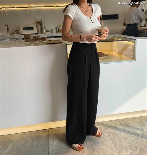 Chen Rebeccachen Chen Nnnnning Nude OnlyFans Leaks The Fappening Photo