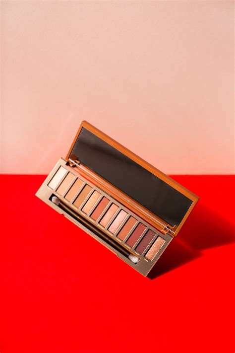 Urban Decay Naked Heat Palette A Review The Anna Edit