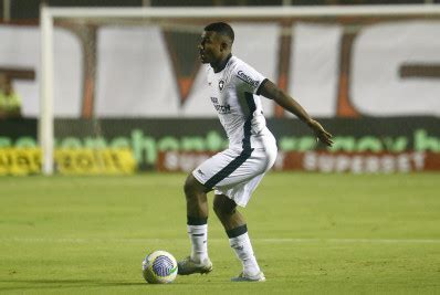 Cuiabano comemora boa partida pelo Botafogo e classificação Grupo