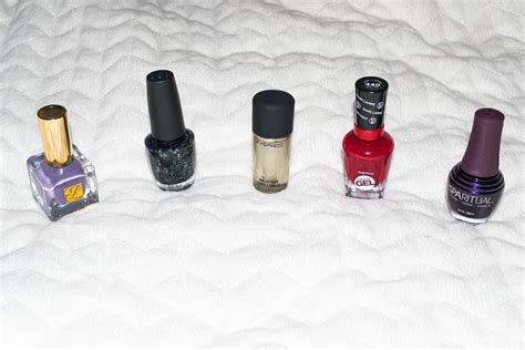 Brunette and a Cat: Favorite Autumn Nail Colors