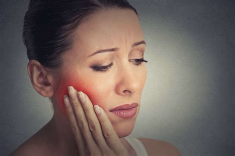 Abscessed Tooth: 10 Symptoms of an Abscessed Tooth