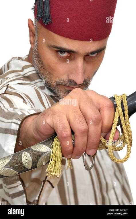 Hombre Rabe Con Un Pu Al Aislados En Blanco Fotograf A De Stock Alamy