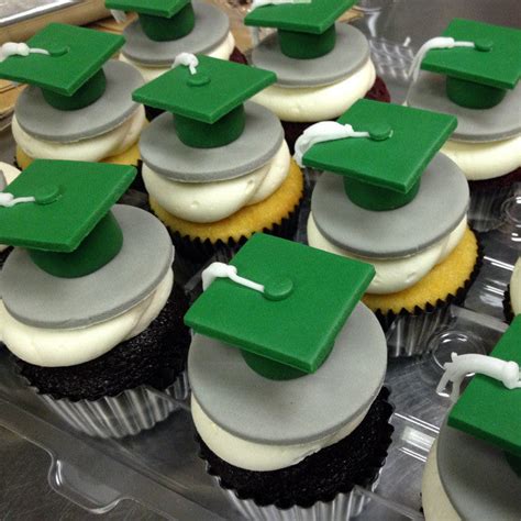 Graduation Cap Custom Cupcakes – City Cakes