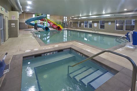 6 Washington Hotels With Great Indoor Pools (Staycation Ideas)! - Thrifty NW Mom