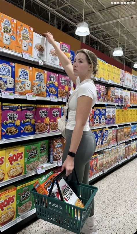 Pineapplebrat Pineapplebratt79 Nude OnlyFans Leaks The Fappening Photo 7604733