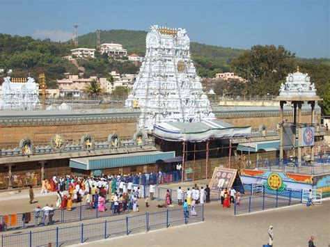 Tirumala Tirupati Balaji Temple | Govindaaa Govindaaa | Myoksha