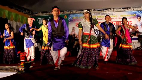 Tharu Song Tharu Dance Gulabi Tohar Chal Goriya Youtube