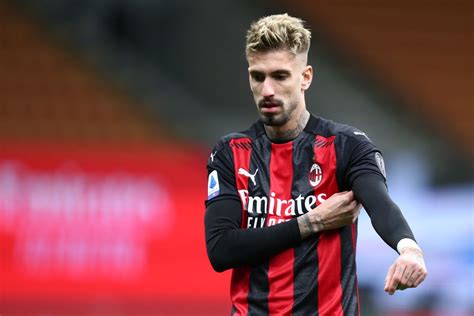 Ac Milan Will Target A Right Winger This Summer As Samu Castillejo