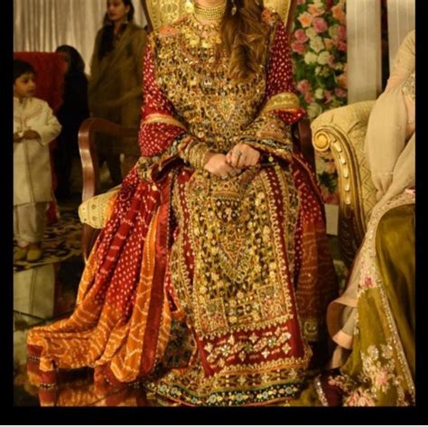 Pin By Anabia Hashmi On Pakistani Culture Womens Trendy Dresses