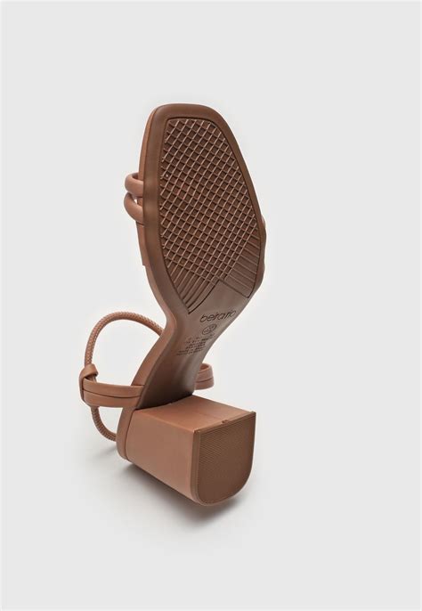 Sandália Beira Rio Tiras Nude Compre Agora Dafiti Brasil