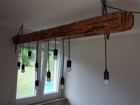 Upcycling Wohnart Lampen aus Holzbalken Upcycling Möbel für ein