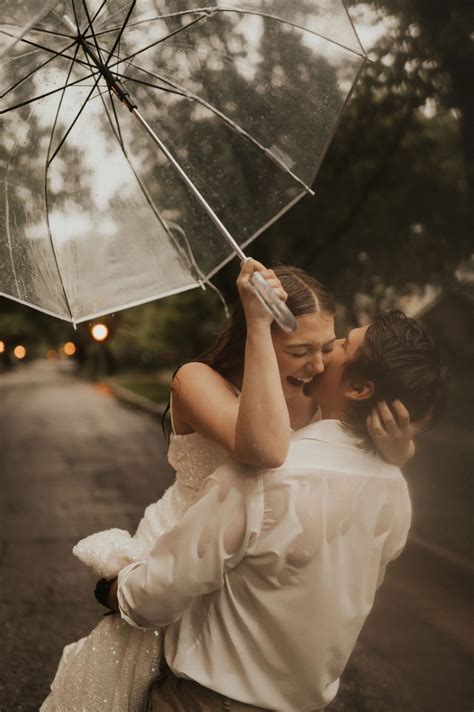 Playful Romantic Rainy Day Styled Shoot Ft The Notebook Vibes Rainy Engagement Photos