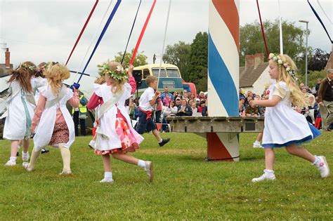 Wellow Maypole Day Returns To Coincide With Queen S Platinum Jubilee Celebrations