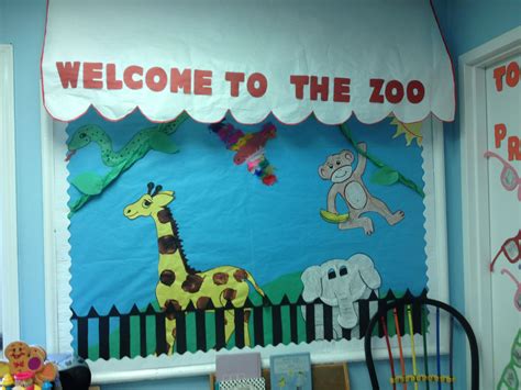 Zoo Bulletin Board Arts And Crafts Zoo Bulletin Board