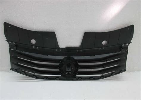 Решетка радиатора верхняя Renault Sandero Рено Сандеро (2009-2012 ...