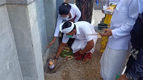 Upacara Melaspas Puncak Akhir Proses Pembangunan Gedung Baru Di Mako