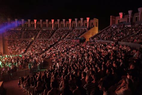 M S De Espectadores Asisten A Los Conciertos Del Foro