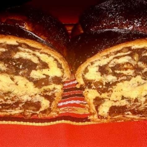 Cozonac Traditional Romanesc Si Moldovenesc Cu Nuca Cacao