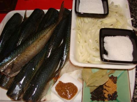 Fisch Süß sauer eingelegte Bratsardinen ersatzw Heringe vom