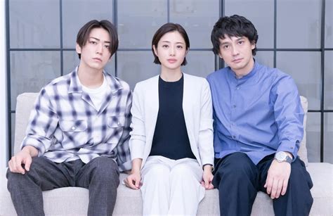 【写真】連続ドラマ「destiny」に出演する（左から）亀梨和也さん、石原さとみさん、安藤政信さん（c）テレビ朝日 Mantanweb