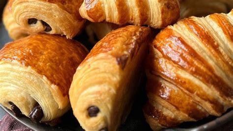 Pains Au Chocolat Croissants Degr S Recettes