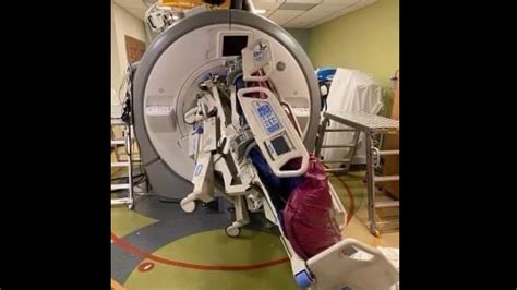 Mri Machine Traps Nurse In Freak Accident Fox News