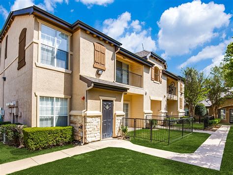 Suburban Dallas Multi Housing Community Trades To New Owner Rejournals