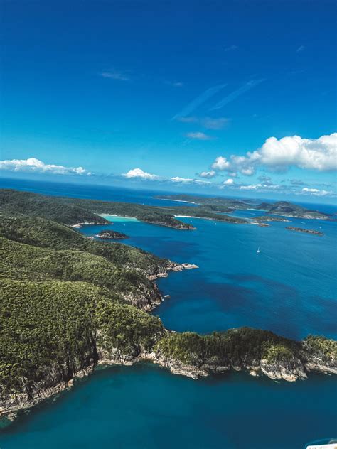 Incrível experiência de voar de helicóptero em Whitsundays