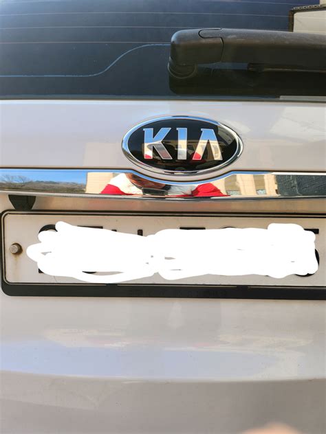 Замена заднего значка киа — KIA Carnival (2G), 2,2 л, 2013 года ...