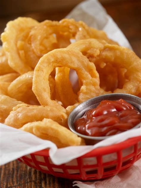 How To Cook Frozen Onion Rings In The Airfryer Sarah Scoop